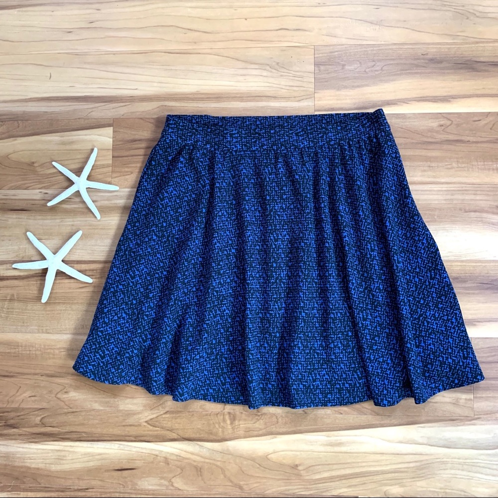 Francesca’s Women’s Alya Blue & Black Textured Skirt, Size Large